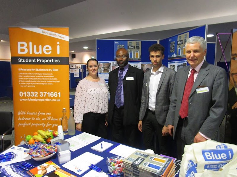 Blue i Properties